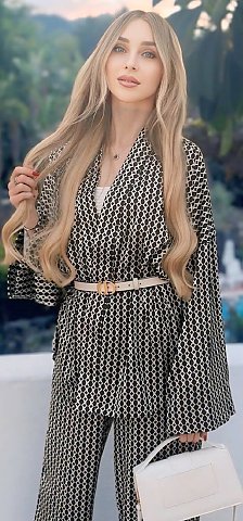 Anastasia Milan 1936547