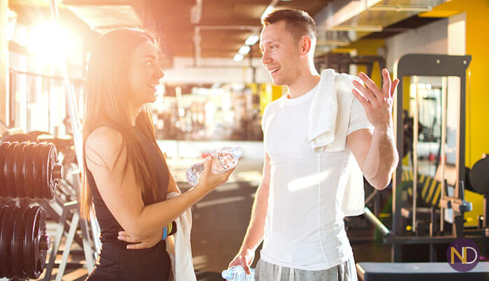 how to talk to a girl at the gym